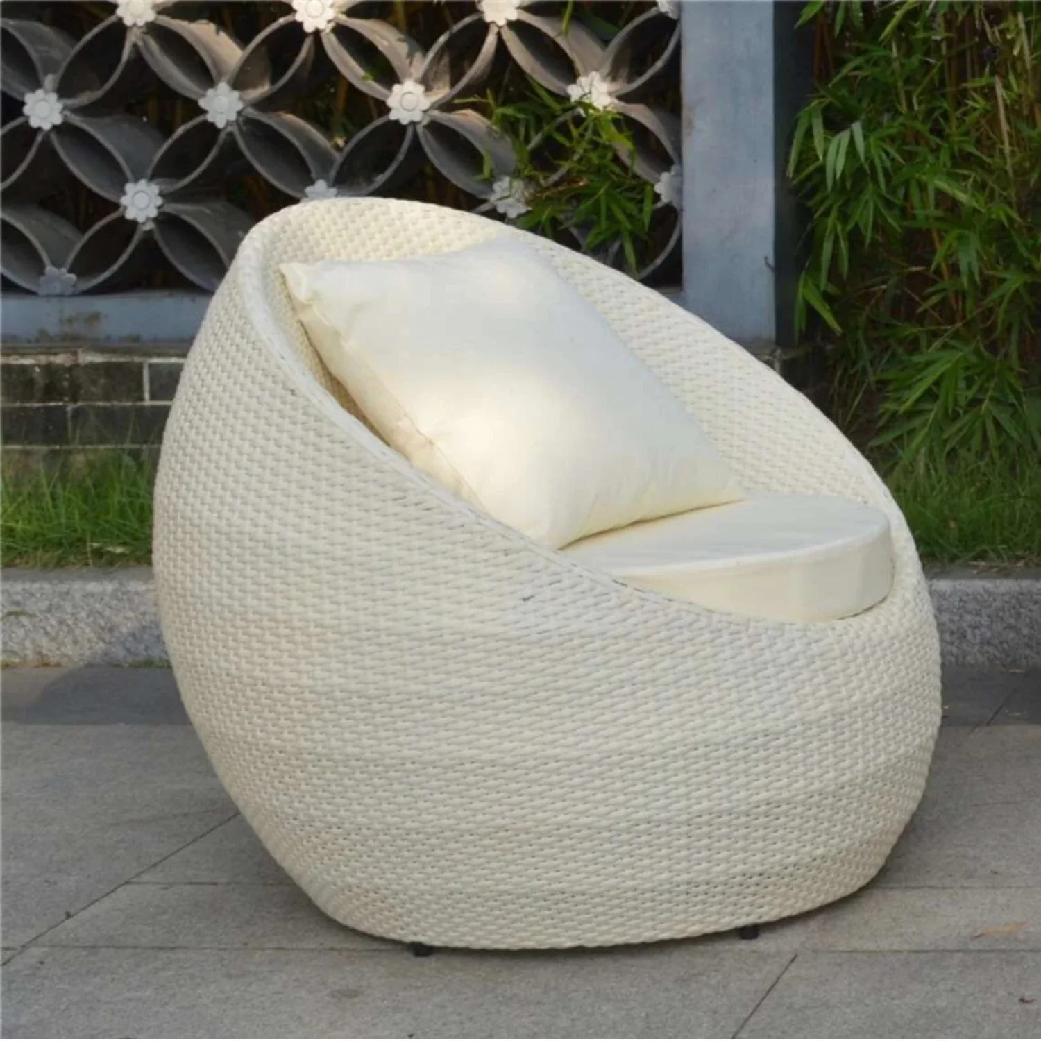 4-Piece Outdoor Rattan Wicker Patio Sofa Set - Image 4