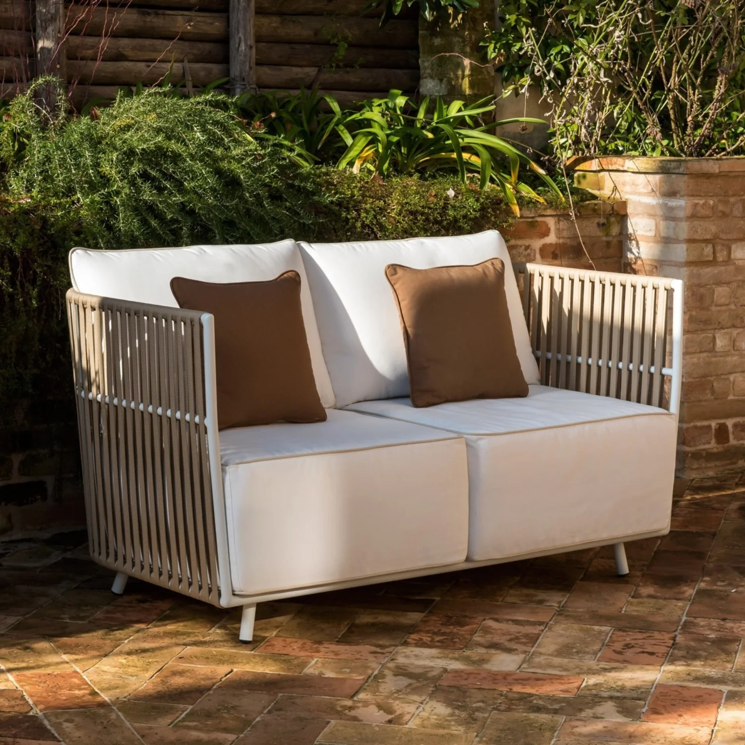 All-Weather Rope 4- Seater Sofa Set With Glass Top Table - Image 15