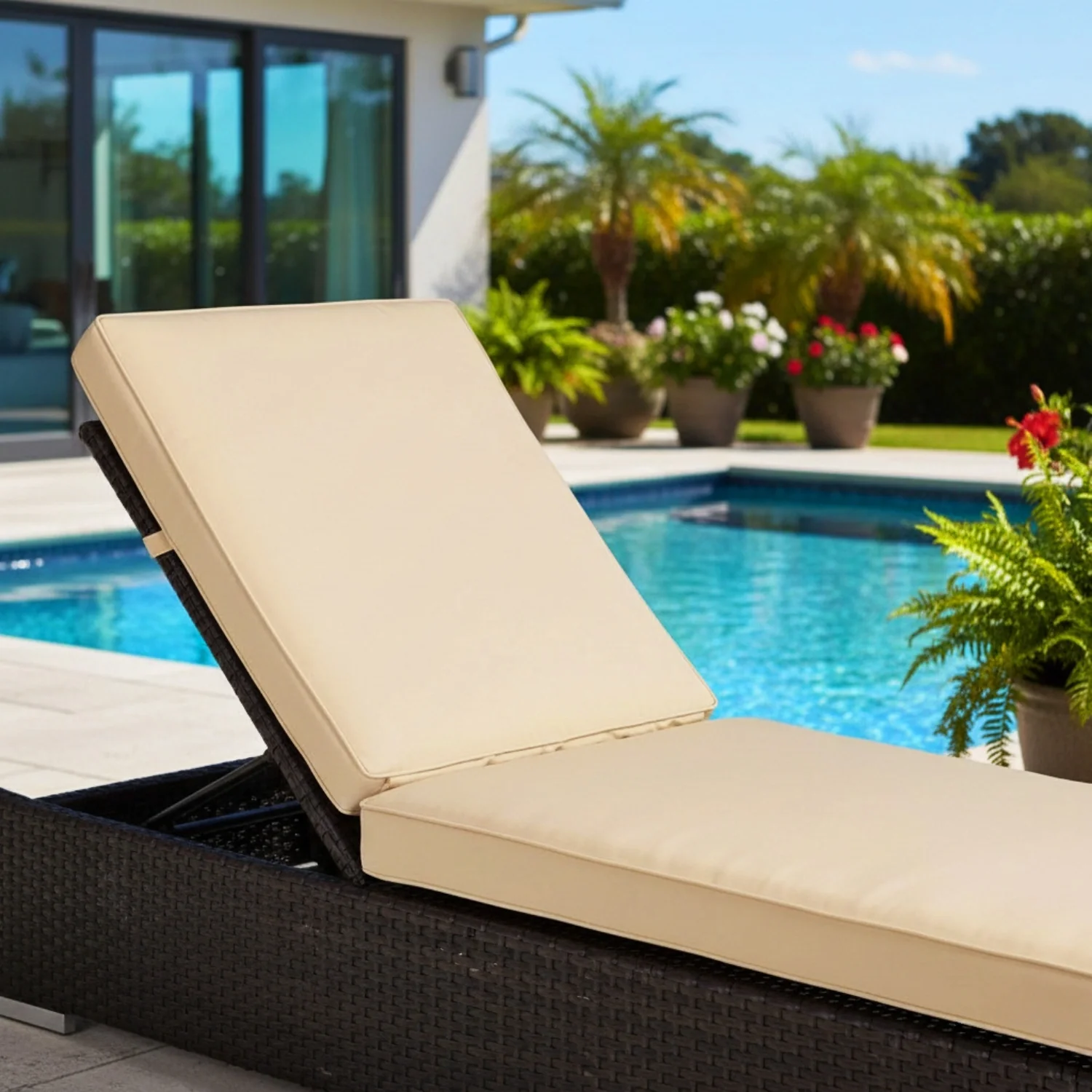 Outdoor All-Weather Rattan Wicker Lounger (Dark Brown & Cream) - Image 8