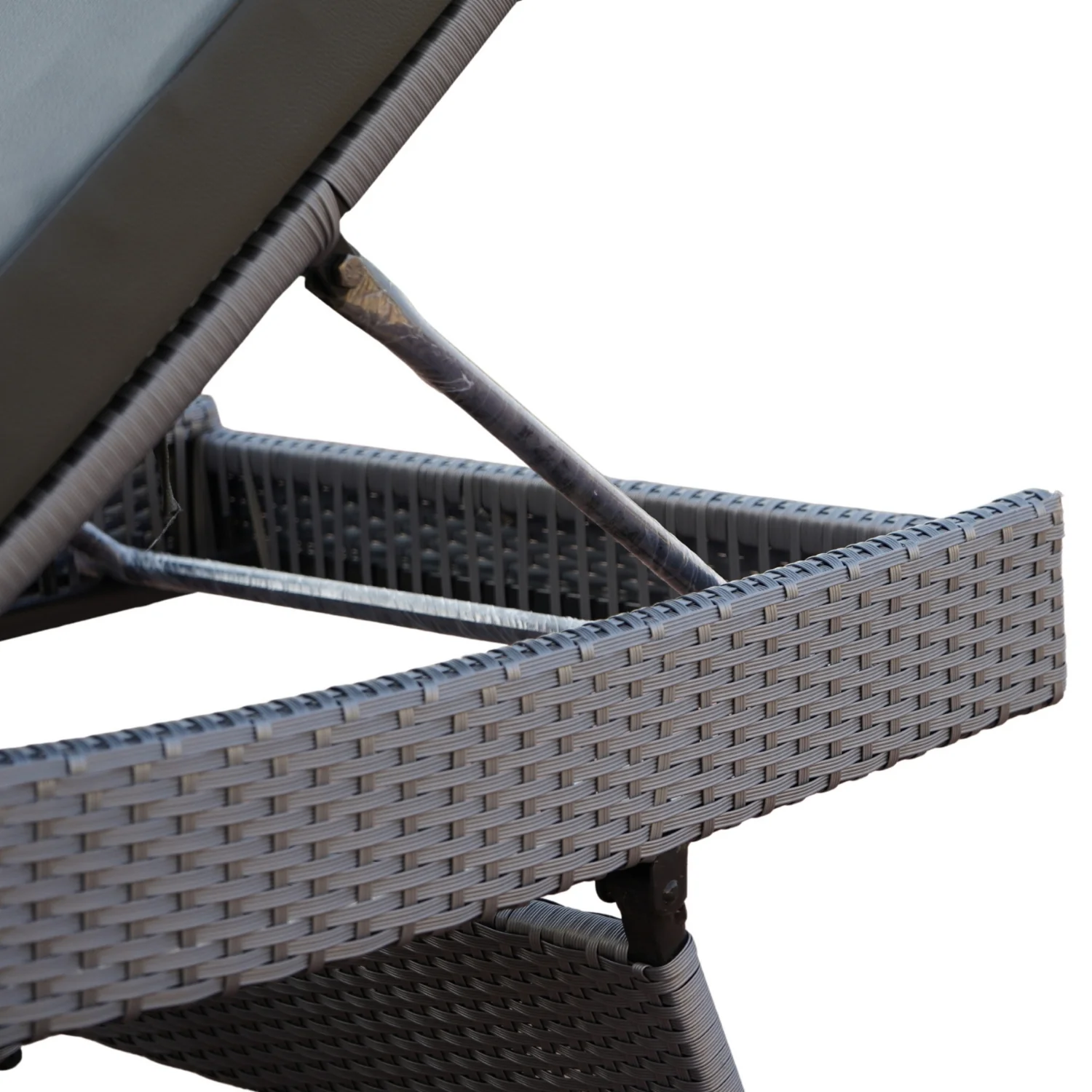 Outdoor All-Weather Wicker Lounger with Cushions - Image 3