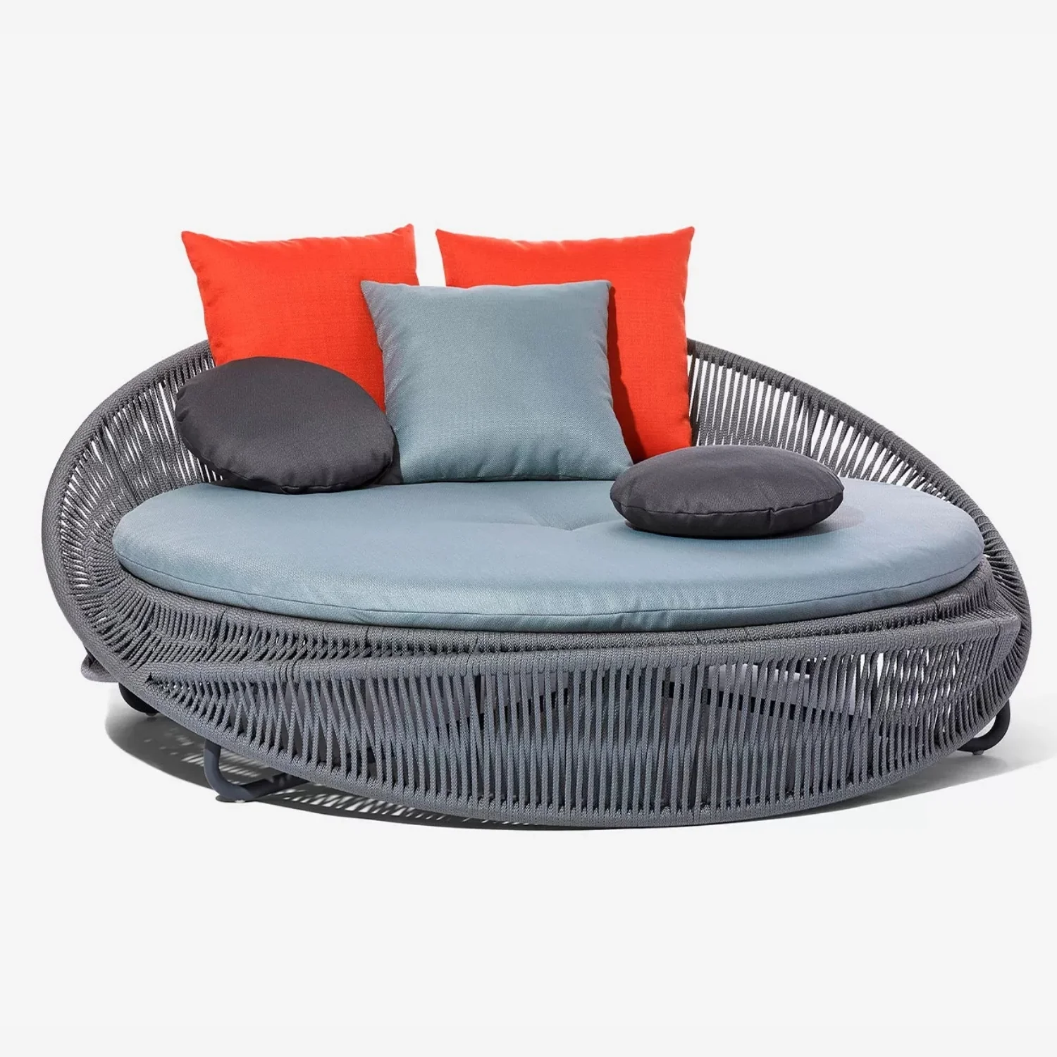 Outdoor Rope Round Patio Daybed Sofa - Image 4